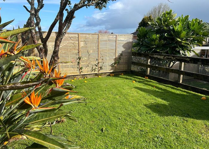  at 14A Yeoman Place, Howick, Manukau City, Auckland