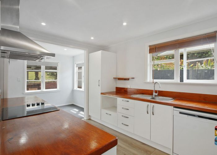 at 28 Northfield Road, Waitakere, Auckland