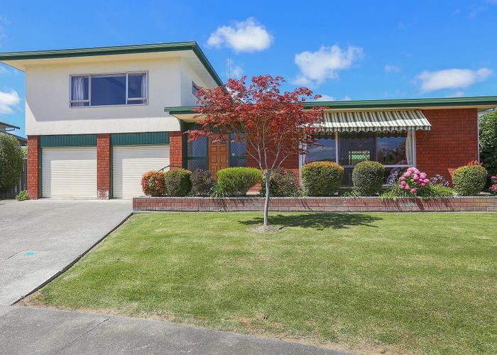  at 6 Somerset Place, Taradale, Napier