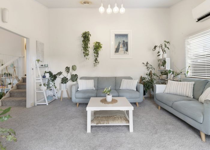  at 11 Bain Place, Bucklands Beach, Manukau City, Auckland