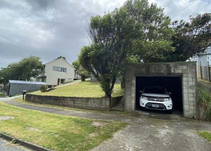  at 15 Martin Street, Ranui Heights, Porirua, Wellington
