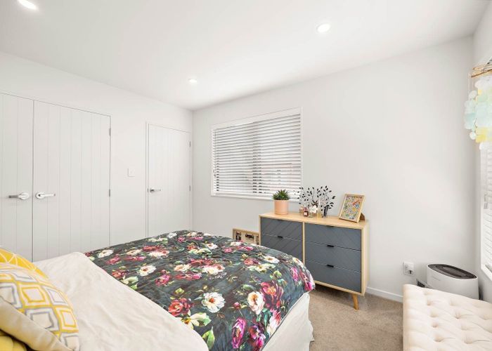  at 6E Taratoa Street, Point England, Auckland