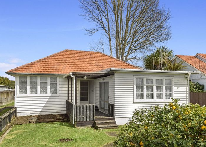  at 13 Ross Crescent, Fairfield, Hamilton, Waikato