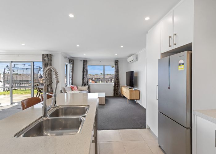  at 29 Sylvester Crescent, Flagstaff, Hamilton