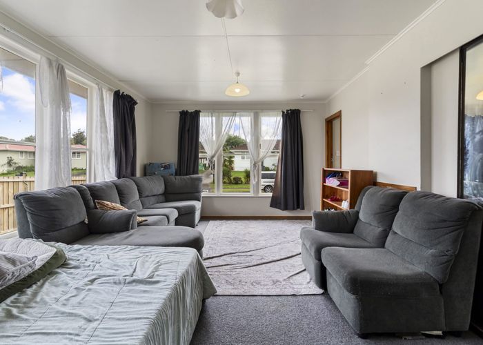  at 27 Chingford Close, Mangere, Manukau City, Auckland