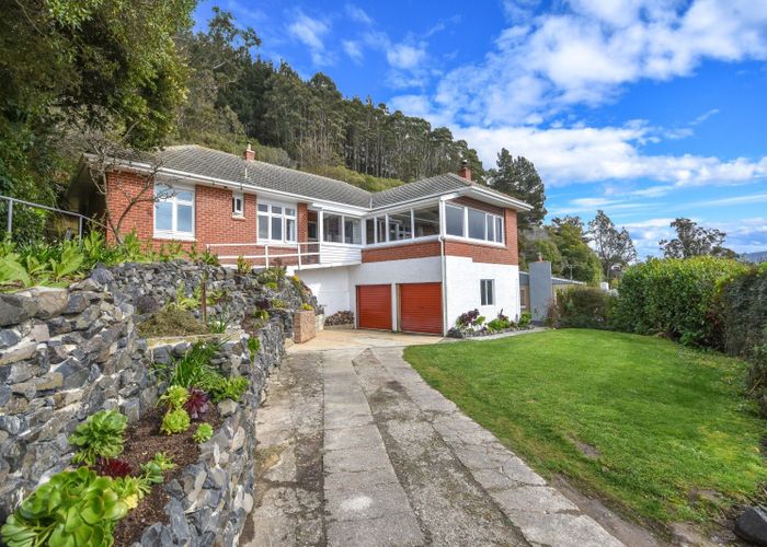 For sale 10 Irvine Road, The Cove, Dunedin, Otago homes.co.nz