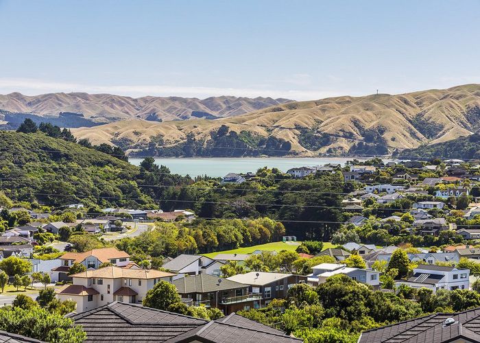 at 9A Madeira Close, Whitby, Porirua, Wellington