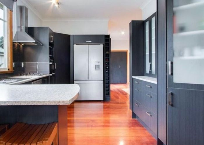  at 215 Park Road North, Parkvale, Hastings, Hawke's Bay