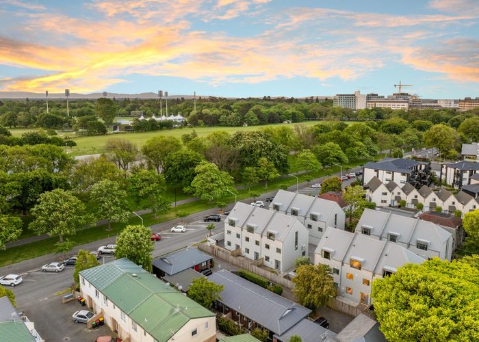  at 452K Hagley Avenue, City Centre, Christchurch City, Canterbury