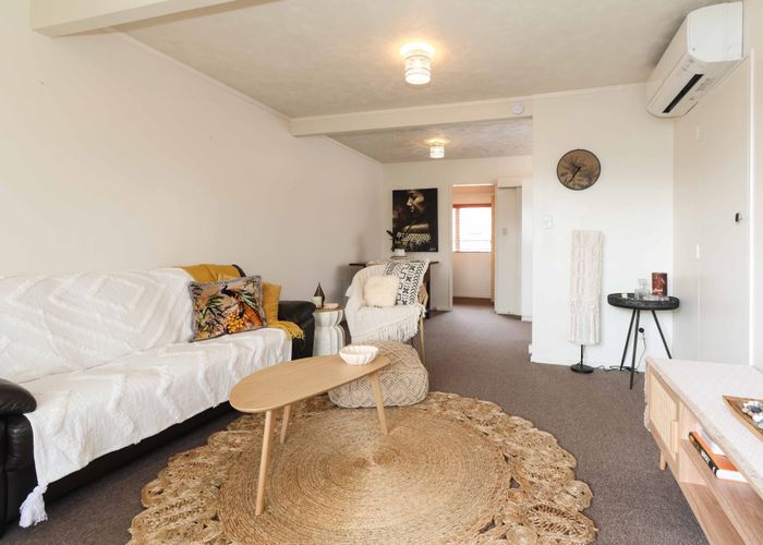  at 4/15 Bolton Street, Petone, Lower Hutt