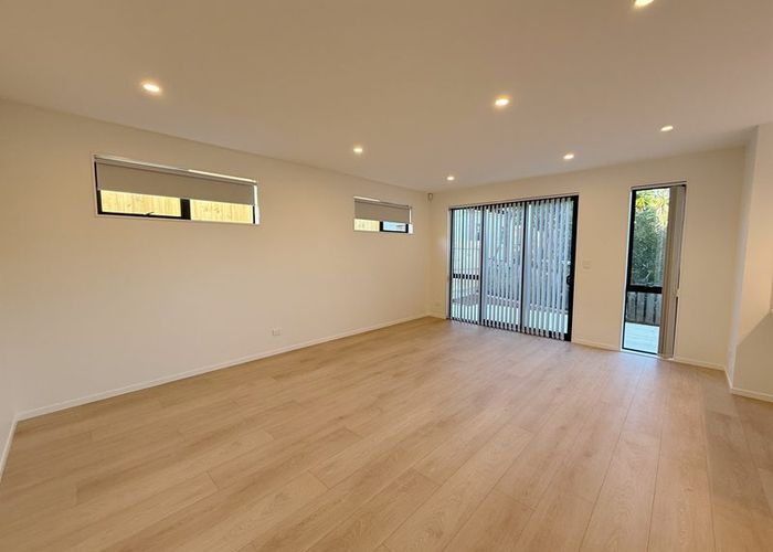  at 147 Weatherly Road, Torbay, North Shore City, Auckland