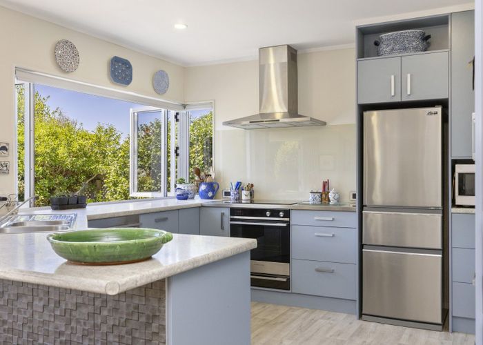  at 2/14 Robinson Terrace, Rangatira Park, Taupo