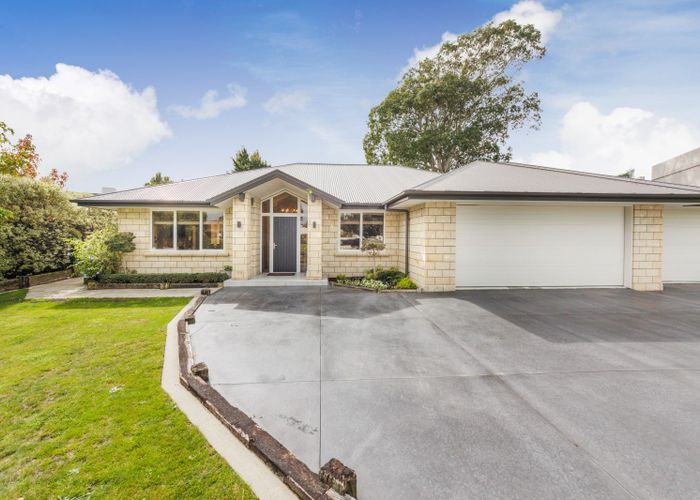  at 9 Riverstone Grove, Hokowhitu, Palmerston North