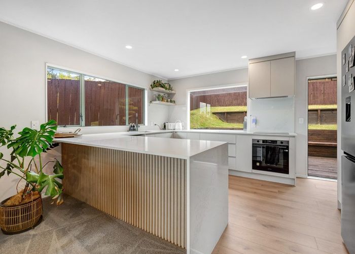  at 24 Goldfinch Rise, Unsworth Heights, North Shore City, Auckland