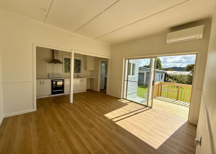  at 212 Beach Haven Road, Beach Haven, North Shore City, Auckland