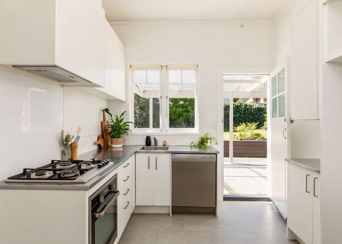  at 6 Geddes Terrace, Avondale, Auckland City, Auckland