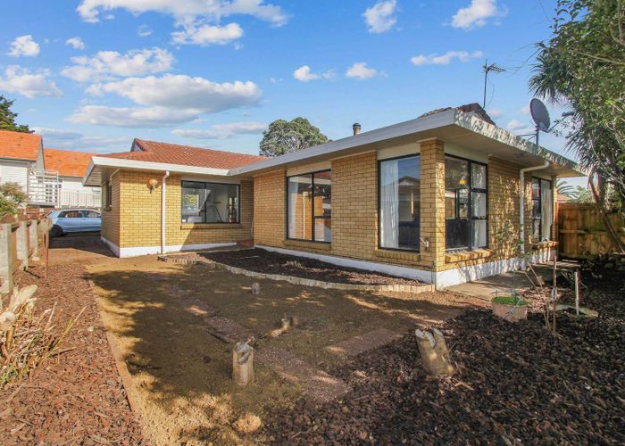  at 1/128 Rangitoto Road, Papatoetoe, Auckland