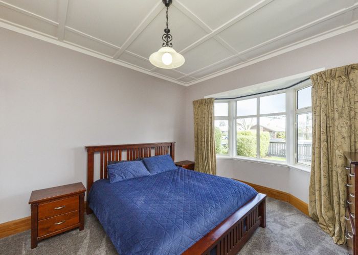  at 137 Cook Street, West End, Palmerston North, Manawatu / Whanganui