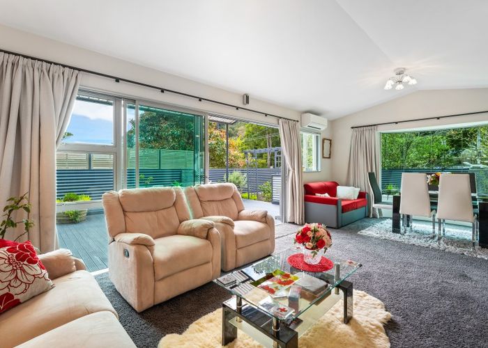  at 108 Pinehaven Road, Pinehaven, Upper Hutt