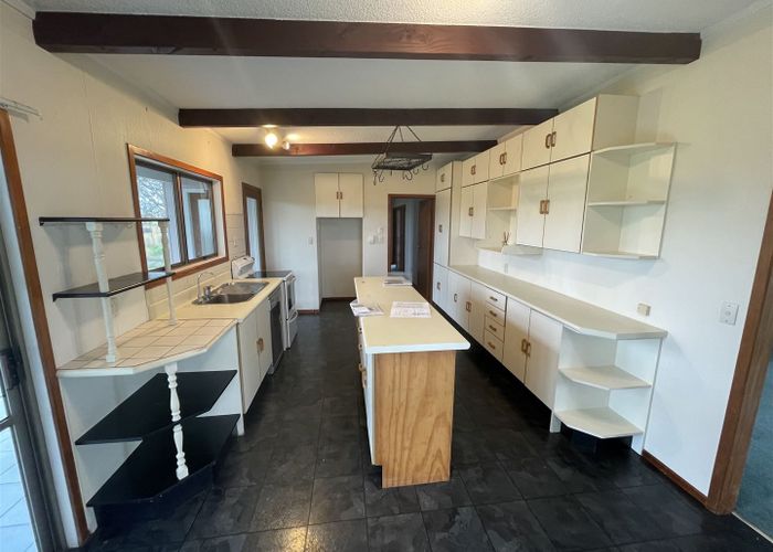  at 250 Holland Road, Puketaha