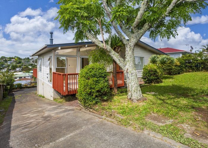  at 35 Triangle Road, Massey, Waitakere City, Auckland