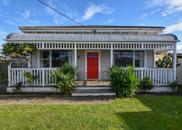  at 234 High Street South, Carterton