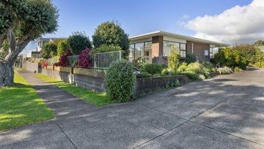  at 1/17 Whiteley Street, Moturoa, New Plymouth