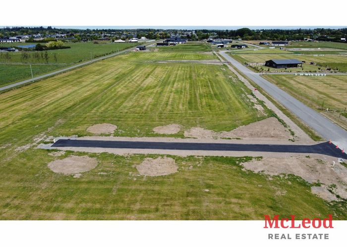  at 30 Meadowlands Green, ALLENTON