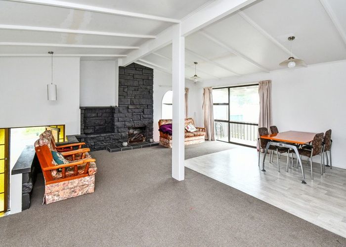  at 15 Gainsborough Street, Manurewa, Manukau City, Auckland