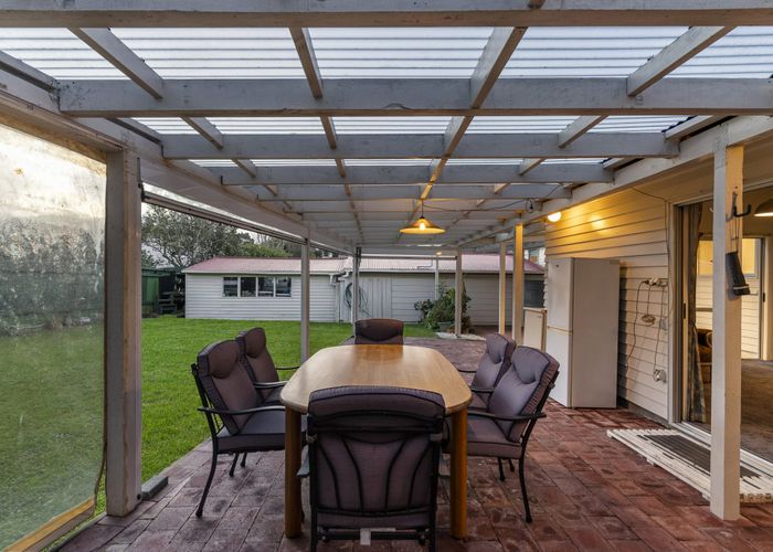 at 52 Glendene Avenue, Glendene, Auckland