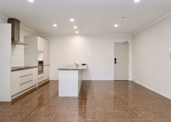  at 15A/132 Stancombe Road, Flat Bush, Manukau City, Auckland