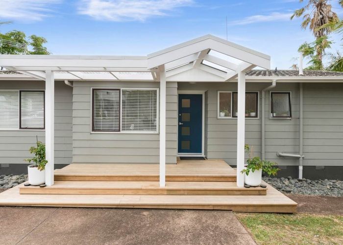  at 11 Bain Place, Bucklands Beach, Auckland