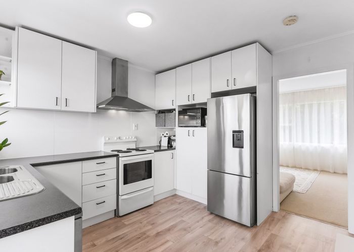  at 2/102 Victoria Street, Onehunga, Auckland
