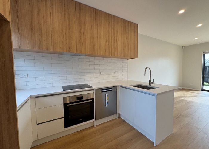  at 6/13 Thomas Road, Mangere, Manukau City, Auckland