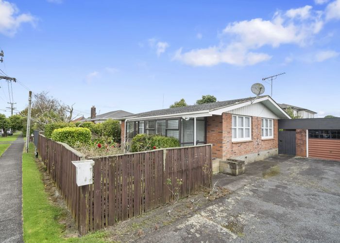  at 1 Hamilton Road, Papatoetoe, Manukau City, Auckland