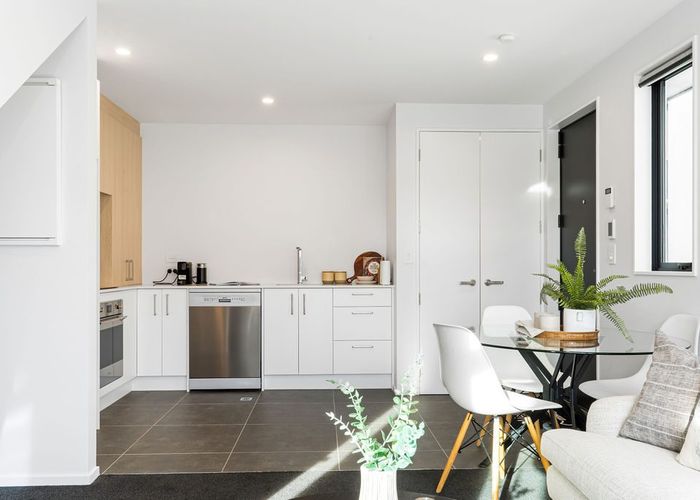  at 2/3 Ayr Street, Riccarton, Christchurch City, Canterbury
