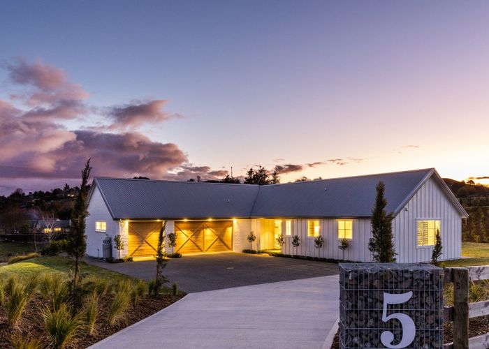  at 5 Lens Way, Acacia Bay, Taupo, Waikato