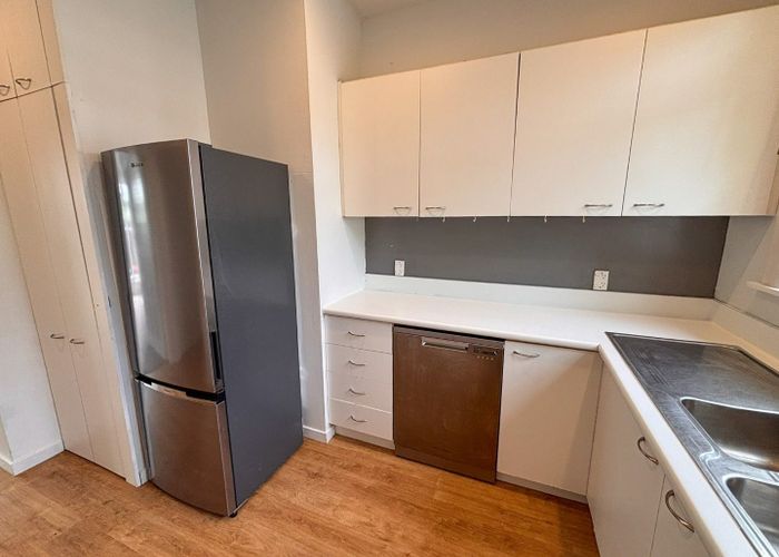  at 17 Lansbury Avenue, Strowan, Christchurch City, Canterbury