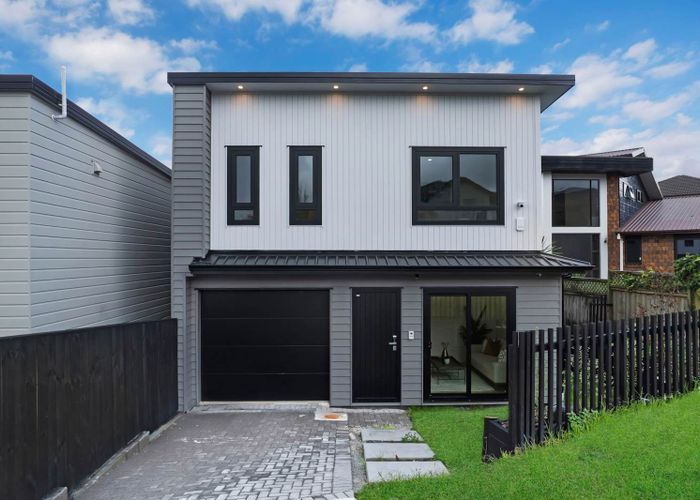  at Lot 4, 2 Gordon Stanley Drive, Massey, Waitakere City, Auckland