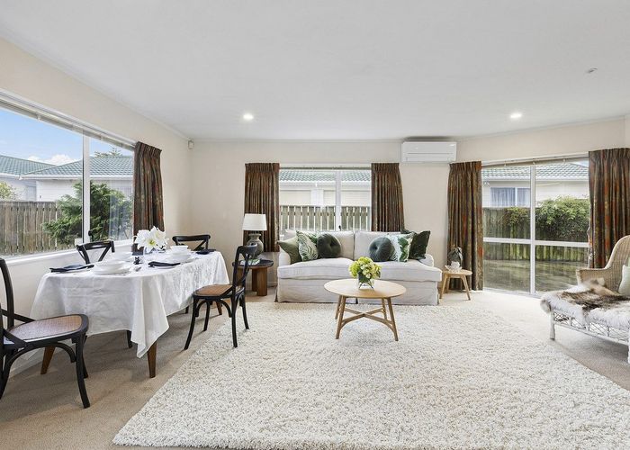  at 4/63 Main Road, Titahi Bay, Porirua, Wellington