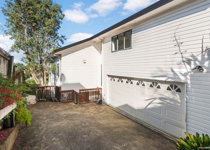  at 2/274 Glamorgan Drive, Northcross, Auckland