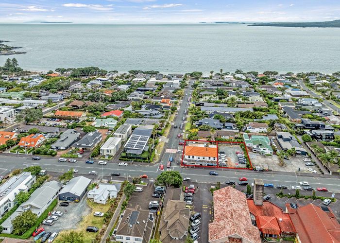  at 402 - 408 Lake Road, Takapuna, North Shore City, Auckland