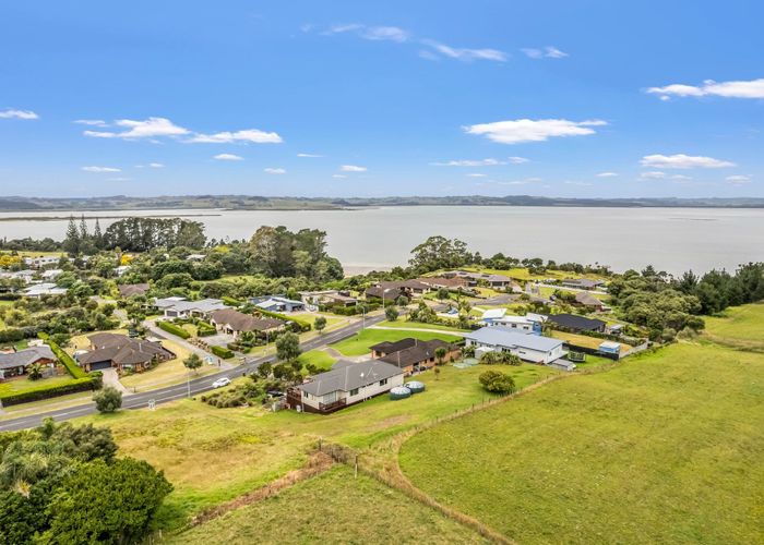  at 19 Omana Avenue Shelly Beach, Helensville, Rodney, Auckland