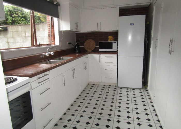  at 4/13 Alberta Street, Acacia Bay, Taupo