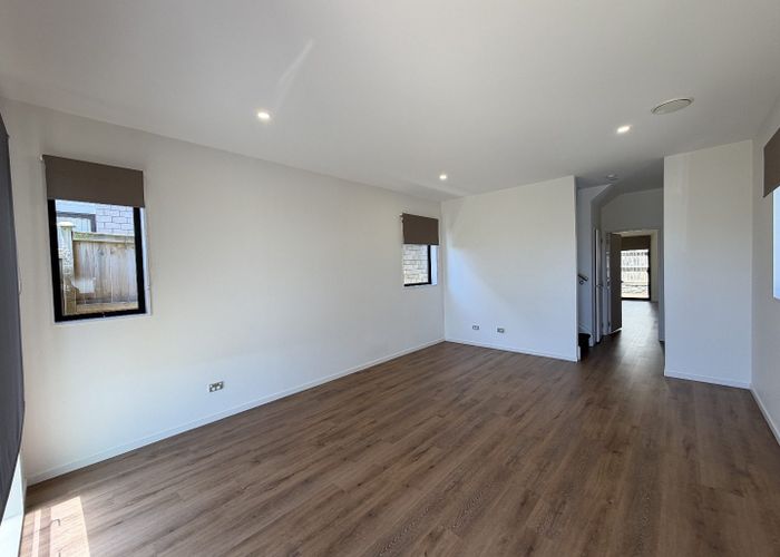 at 21  Eros Road, Flat Bush, Manukau City, Auckland