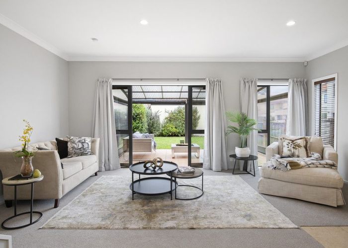  at 24/72 Huntington Drive, Huntington Park, Manukau City, Auckland