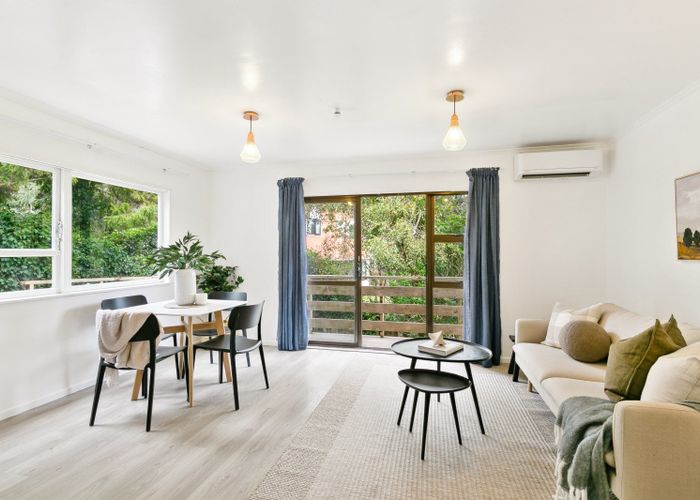  at 72C Black Rock Road, Newlands, Wellington