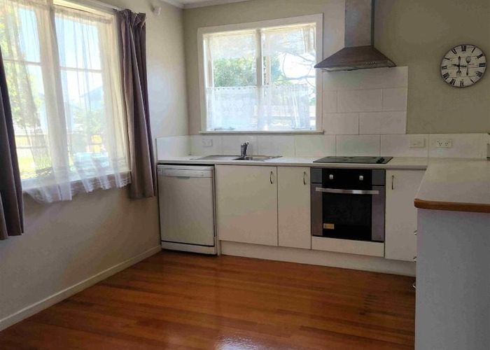  at 44 Tawa Crescent, Manurewa, Manukau City, Auckland