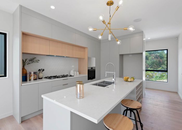  at 261D Glenfield Road, Hillcrest, Auckland