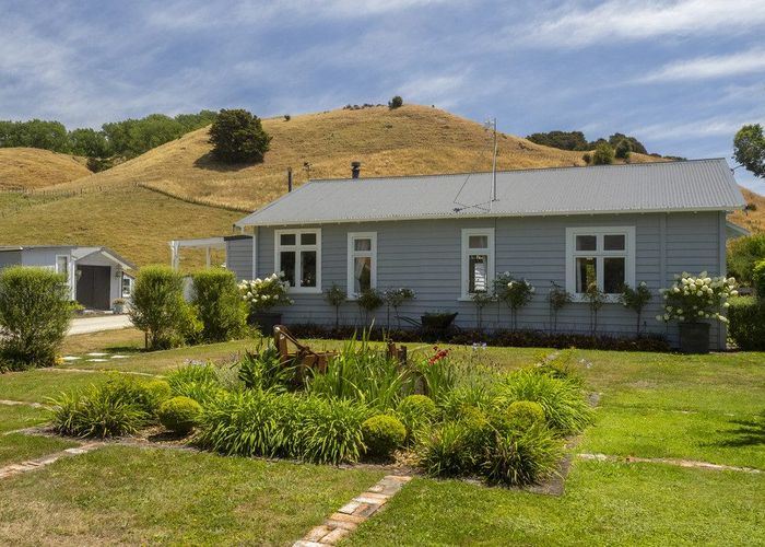  at 973 Mstn-Castlepoint Road, TAUWERU, MASTERTON